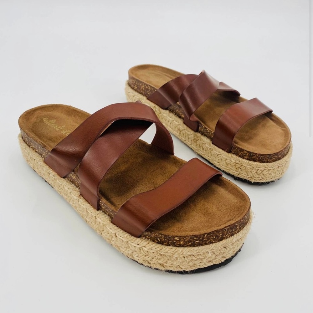 Altar’d State sandals size 9 - Picture 3 of 7